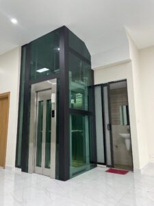 Dòng thang homelift tại nhà máy Giang Anh